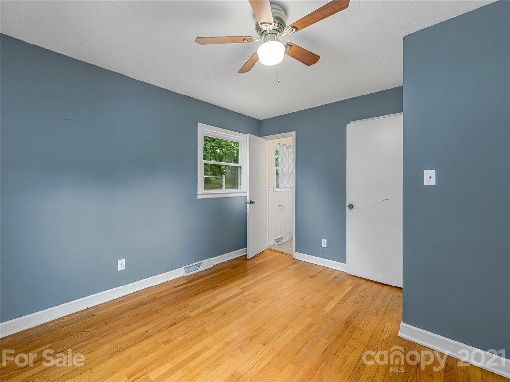136 Homestead Road Candler, NC 28715 - Photo 23 of 30 Gallery Image 23