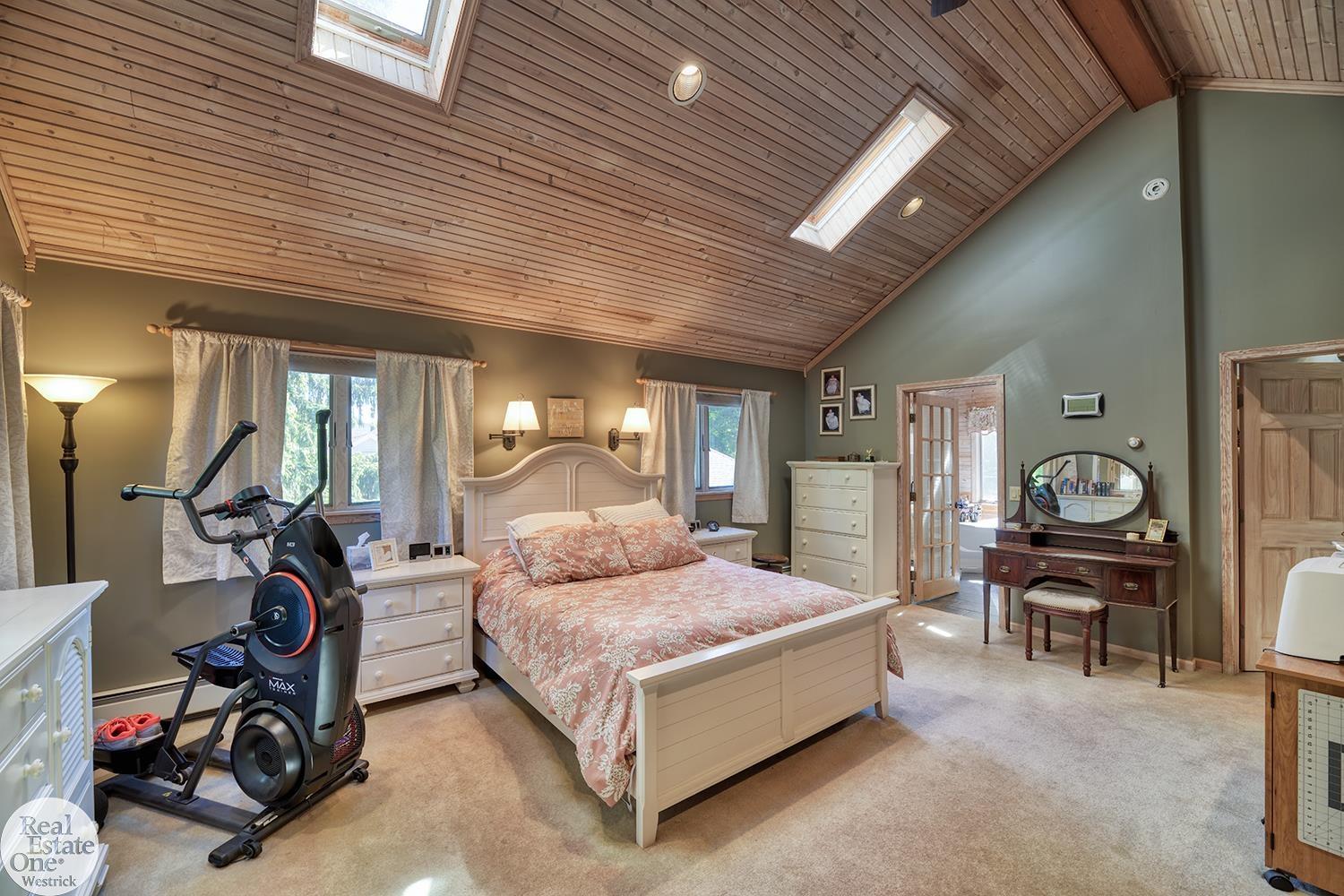 3611 Angus Road Fort Gratiot, MI 48059 - Photo 10 of 31 50177817-2ac3e5bc-845b-4aed-8a71-e727476b0c11.JPG