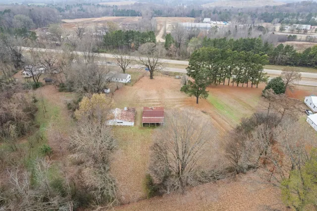 a view of a tennis court