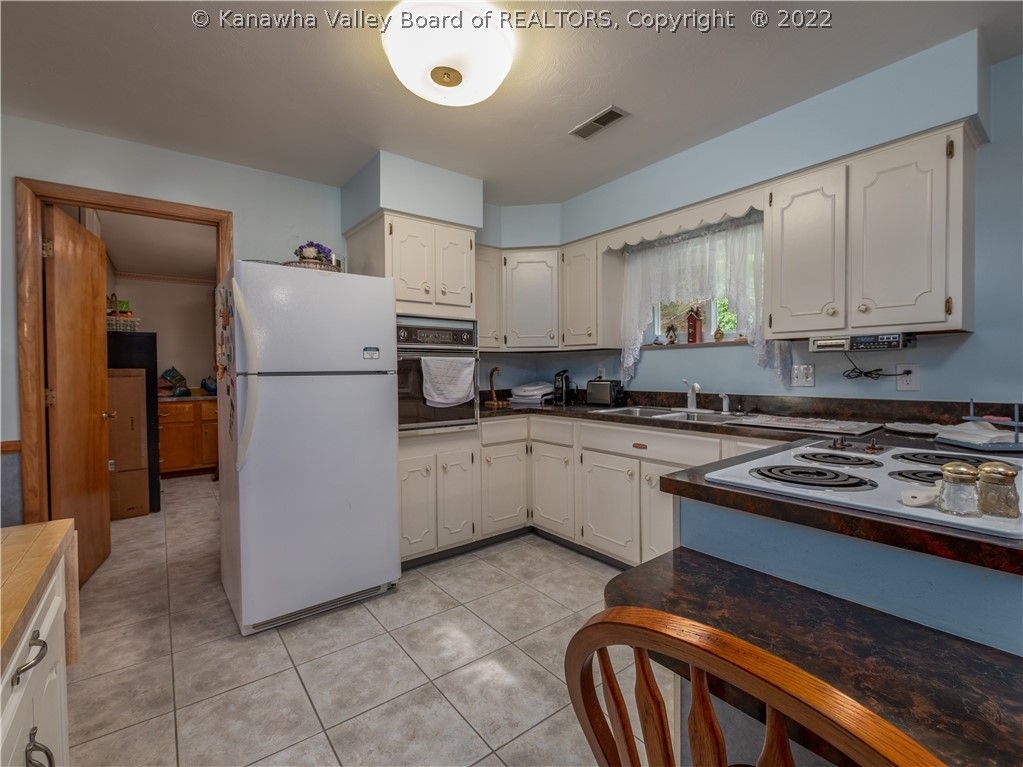 1891 Bills Creek Road Winfield, WV 25213 - Photo 24 of 31 Gallery Image 24