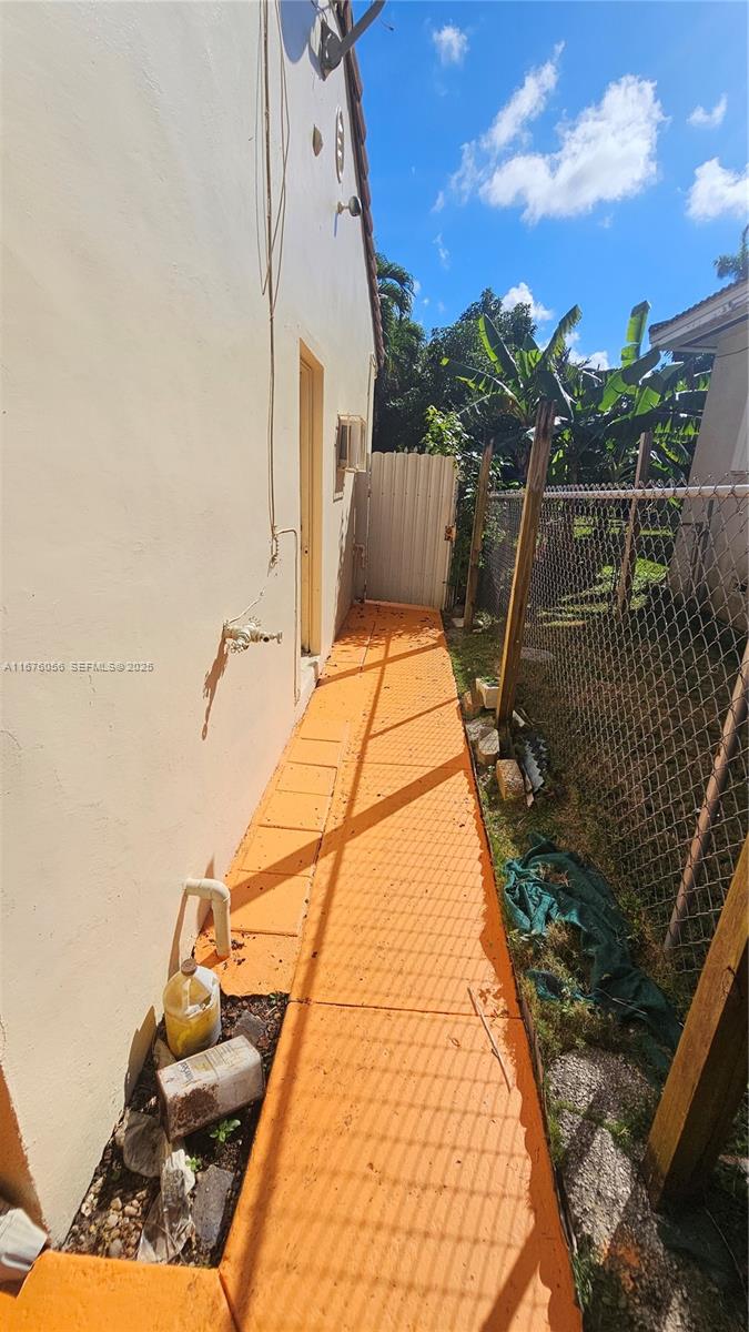 156 Northwest 88th Street El Portal, FL 33150 - Photo 18 of 56