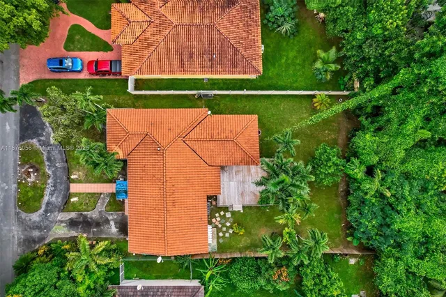 $900,000 | 156 Northwest 88th Street, El Portal, FL 33150