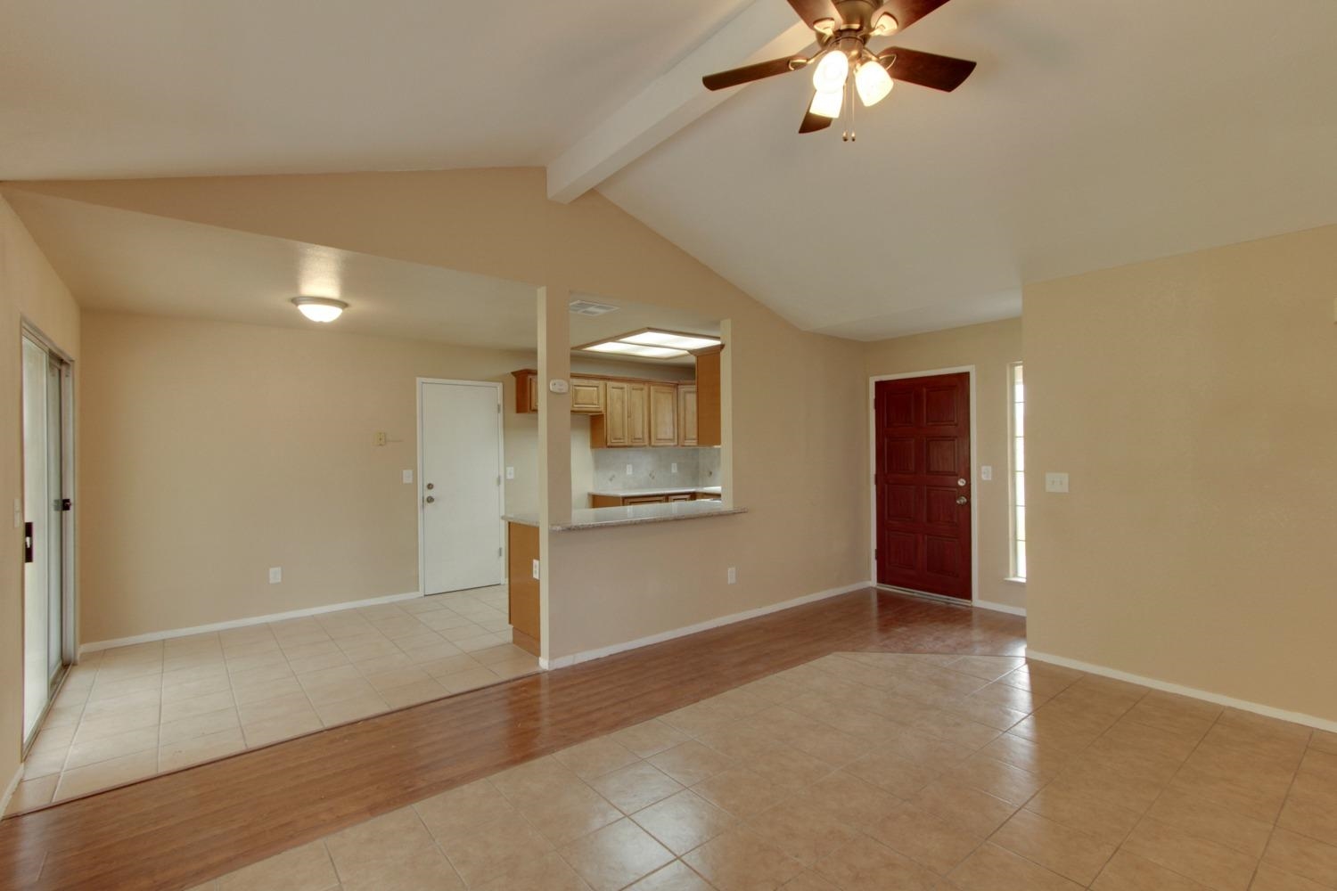 17808 Rodeo Drive Madera, CA 93638 - Photo 4 of 10 Gallery Image 4