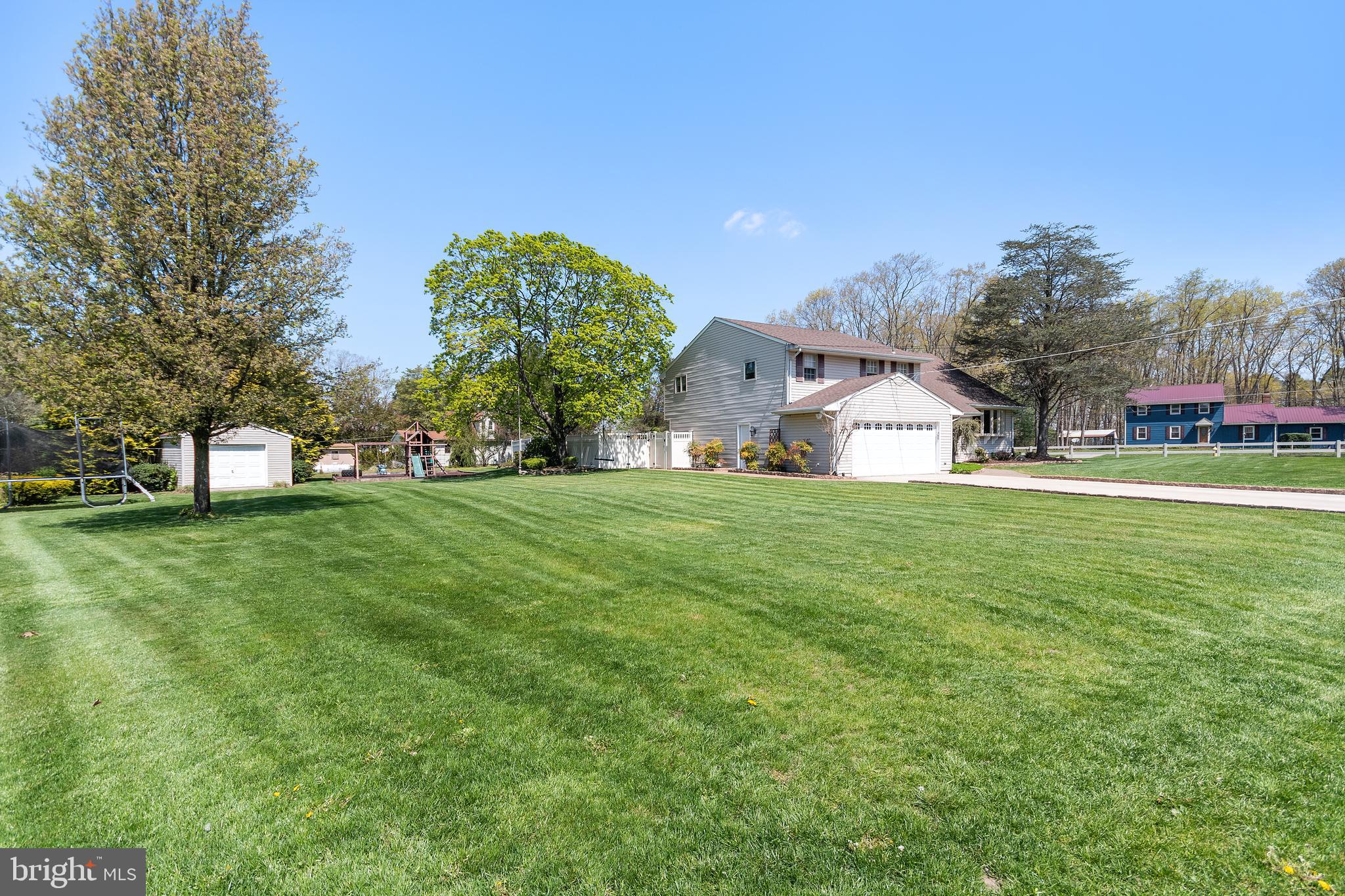 185 Plymouth Road Sicklerville, NJ 08081 - Photo 3 of 36 Gallery Image 3