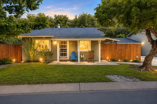 $285,000 | 1896 Del Mar Avenue, Redding, CA 96003
