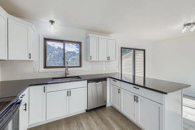 $310,000 | 4387 Arden View Drive, Arden Hills, MN 55112