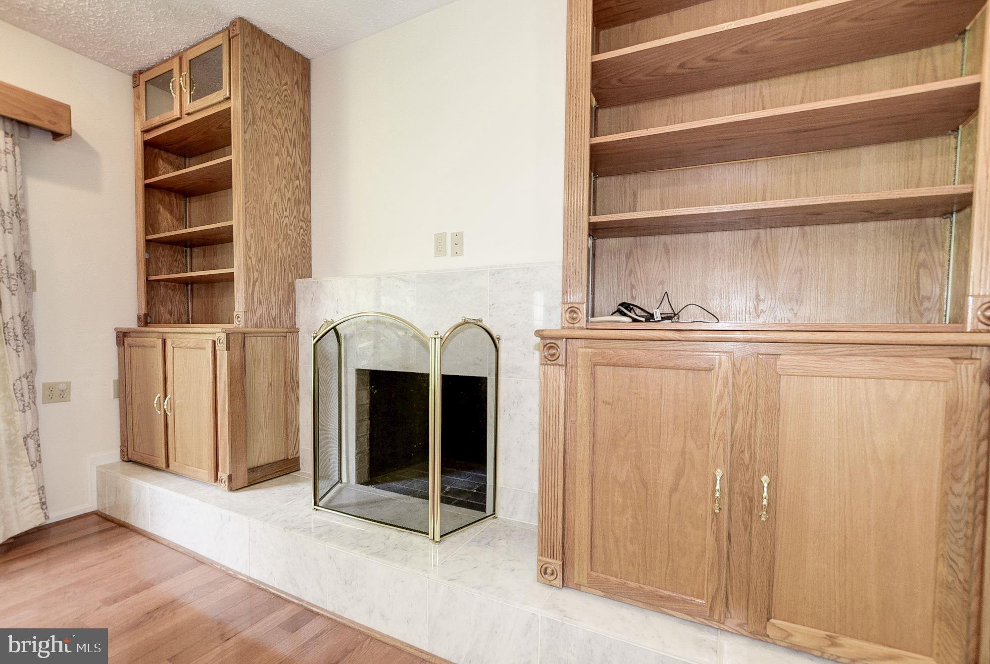 2101 Falling Creek Road Silver Spring, MD 20904 - Photo 28 of 53 Family room with fireplace