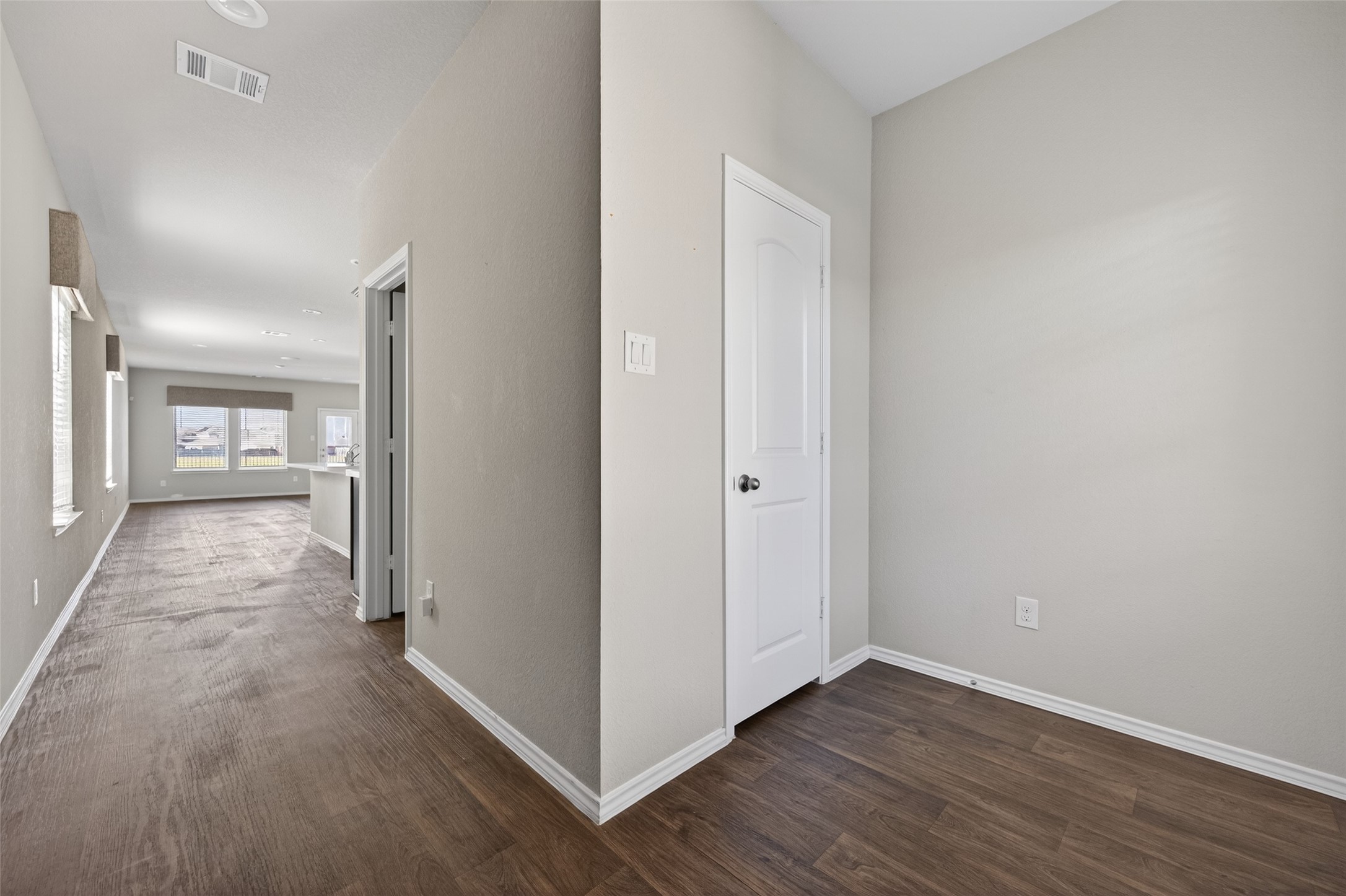 14432 Sugar Pines Drive Conroe, TX 77302 - Photo 5 of 26