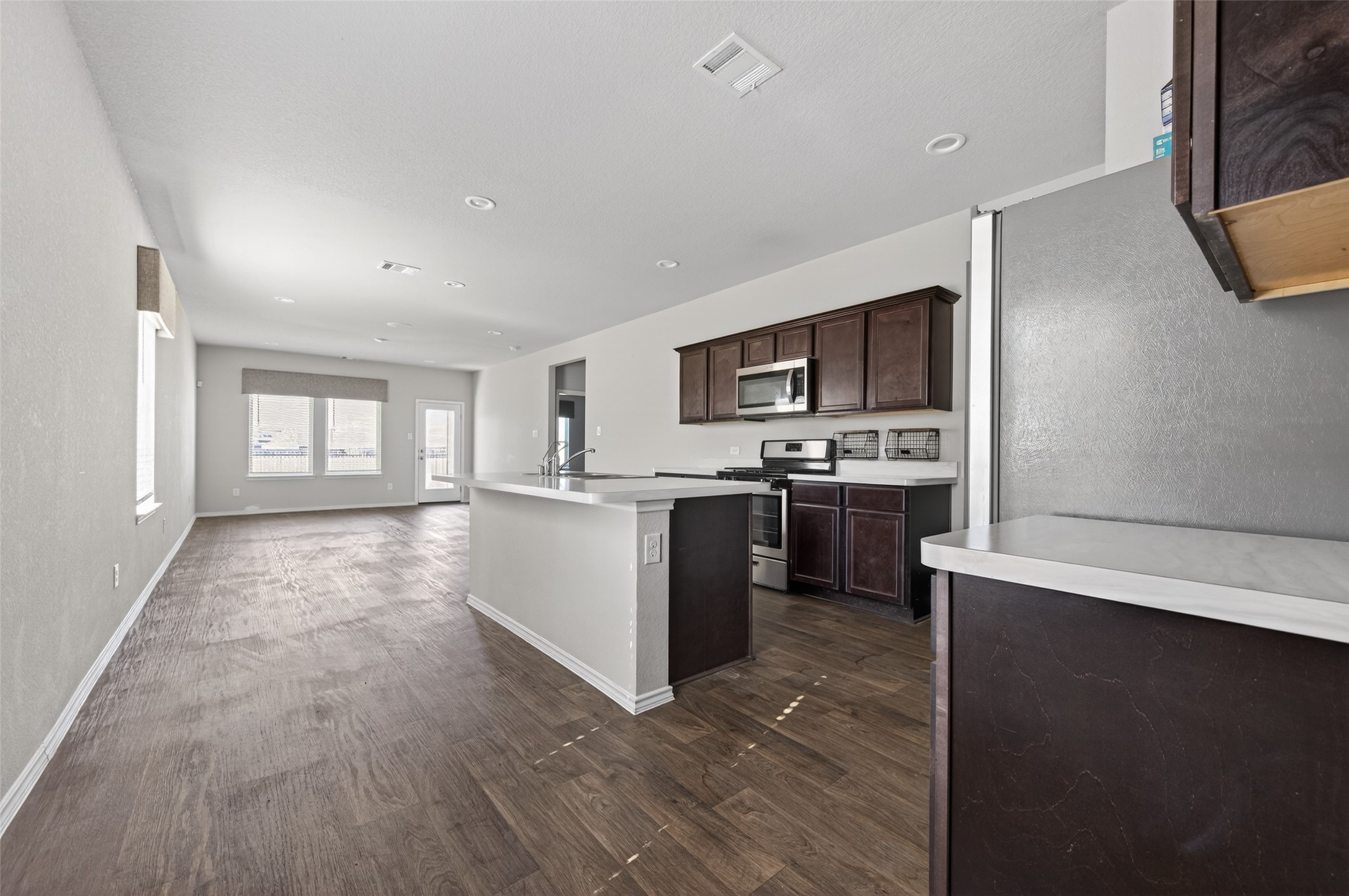 14432 Sugar Pines Drive Conroe, TX 77302 - Photo 6 of 26