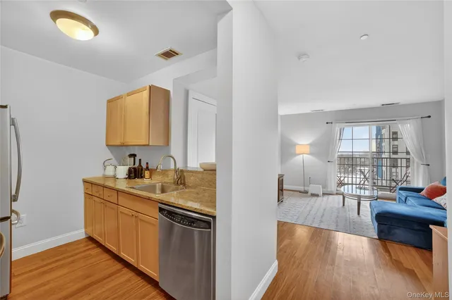 $3,000 | 543 Main Street, Unit 502, New Rochelle, NY 10801