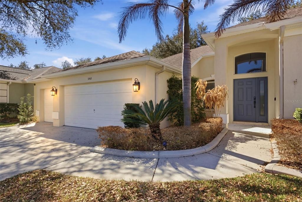 3209 Partridge Point Trail Valrico, FL 33596 - Photo 2 of 66 a front view of a house