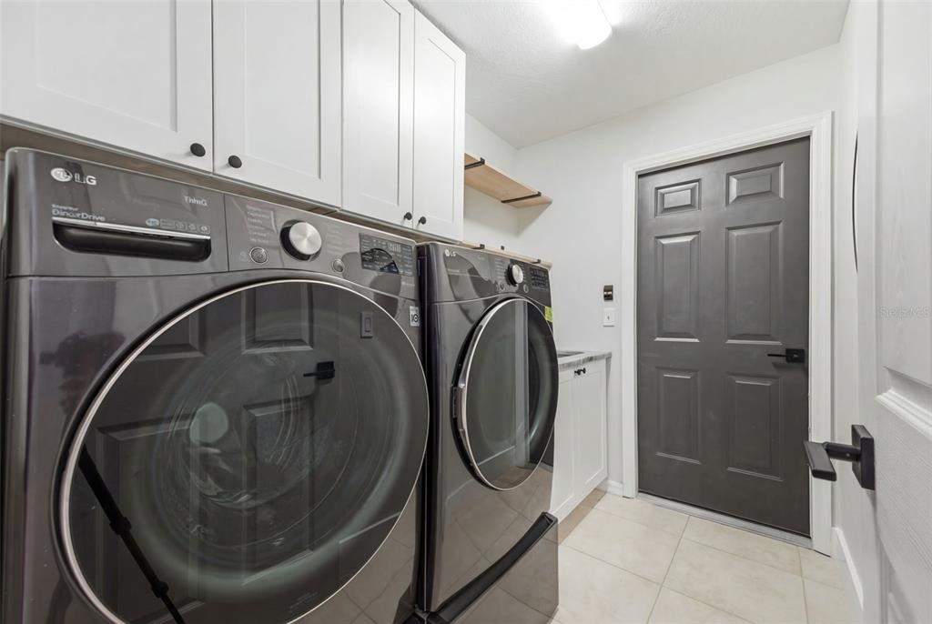 3209 Partridge Point Trail Valrico, FL 33596 - Photo 51 of 66 a close view of utility and utility room