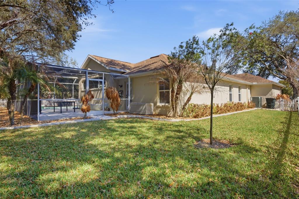 3209 Partridge Point Trail Valrico, FL 33596 - Photo 66 of 66 a view of a house with backyard