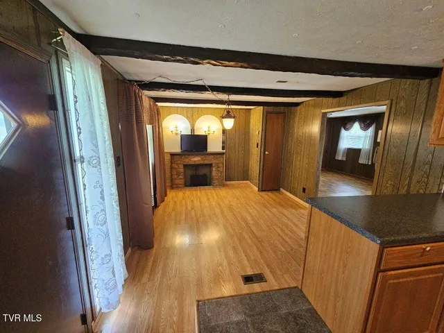 $130,000 | 220 Gillispie Road, Pounding Mill, VA 24637