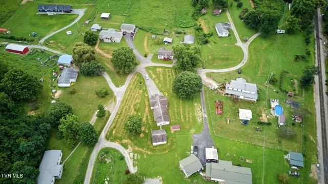 $130,000 | 220 Gillispie Road, Pounding Mill, VA 24637