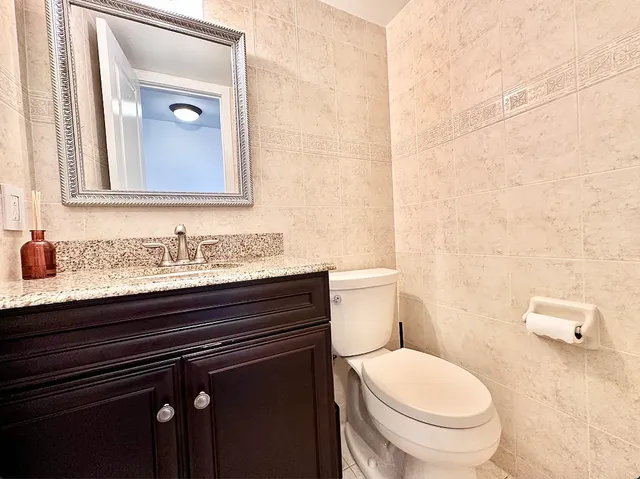 $4,000 | 481 Father Capodanno Boulevard, Unit N | South Beach