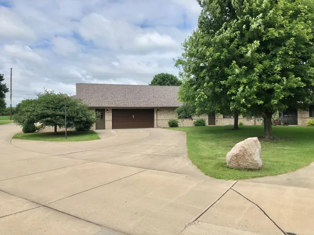 $74,900 | 401 South Co Road 5, Unit 102, Springfield, MN 56087