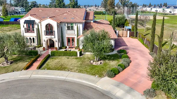 $1,852,700 | 2564 East Sarazen Avenue, Fresno, CA 93730