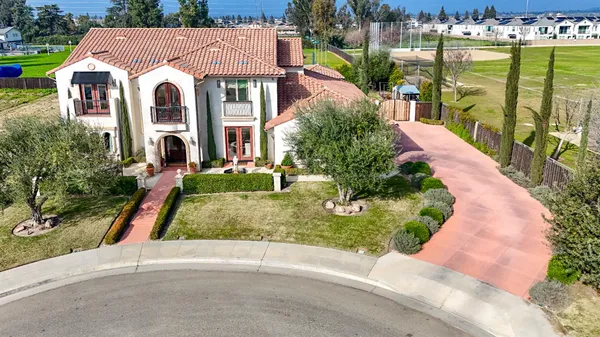 $1,852,700 | 2564 East Sarazen Avenue, Fresno, CA 93730