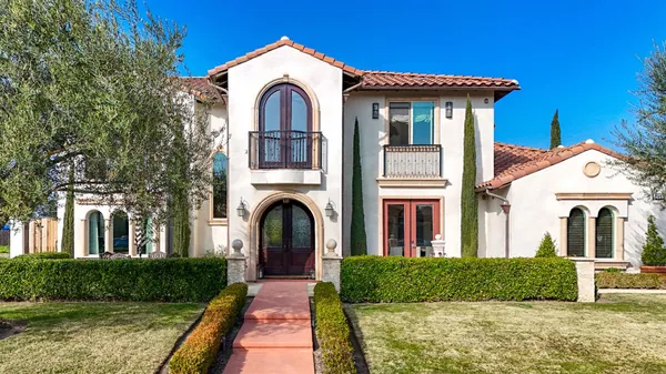 $1,852,700 | 2564 East Sarazen Avenue, Fresno, CA 93730