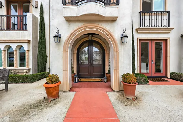 $1,852,700 | 2564 East Sarazen Avenue, Fresno, CA 93730