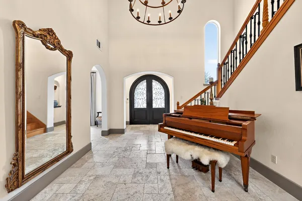 $1,852,700 | 2564 East Sarazen Avenue, Fresno, CA 93730