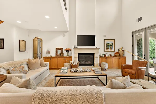 $1,852,700 | 2564 East Sarazen Avenue, Fresno, CA 93730