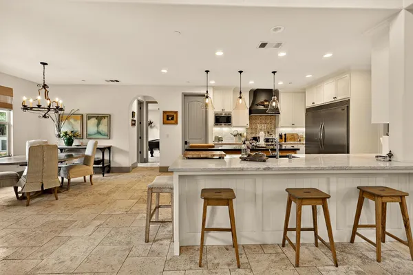 $1,852,700 | 2564 East Sarazen Avenue, Fresno, CA 93730