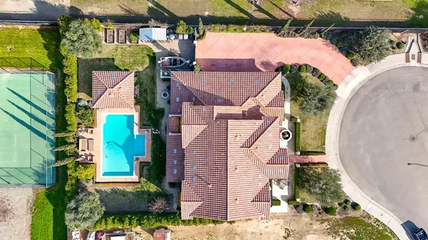 $1,852,700 | 2564 East Sarazen Avenue, Fresno, CA 93730