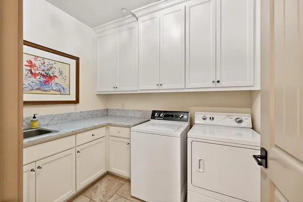 $1,852,700 | 2564 East Sarazen Avenue, Fresno, CA 93730