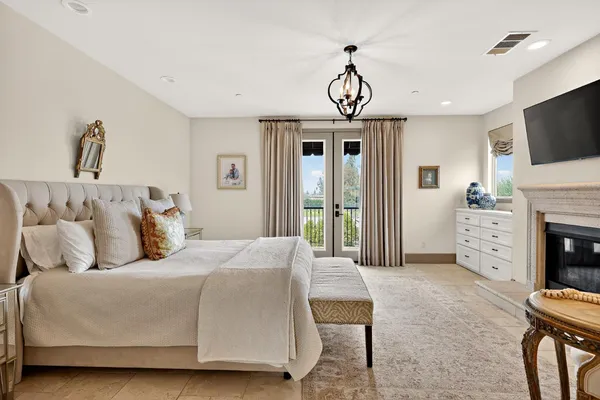 $1,852,700 | 2564 East Sarazen Avenue, Fresno, CA 93730
