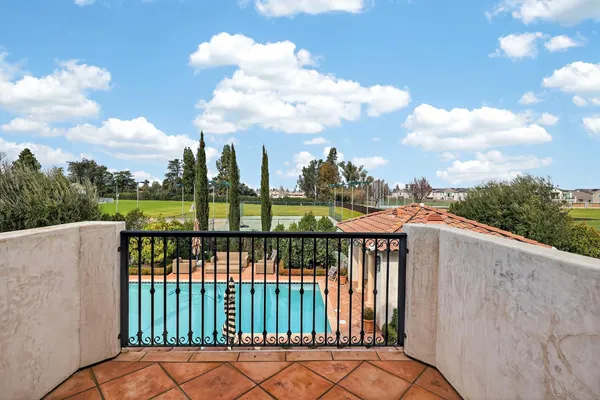 $1,852,700 | 2564 East Sarazen Avenue, Fresno, CA 93730