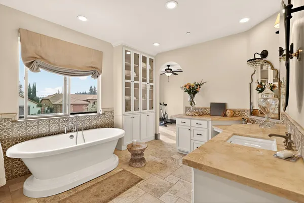 $1,852,700 | 2564 East Sarazen Avenue, Fresno, CA 93730