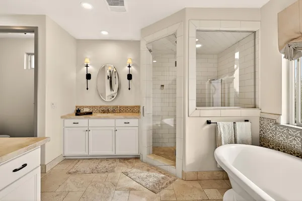 $1,852,700 | 2564 East Sarazen Avenue, Fresno, CA 93730