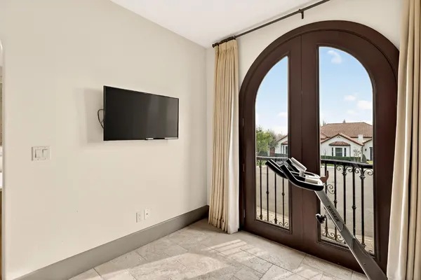 $1,852,700 | 2564 East Sarazen Avenue, Fresno, CA 93730