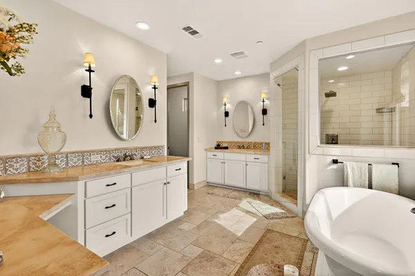 $1,852,700 | 2564 East Sarazen Avenue, Fresno, CA 93730