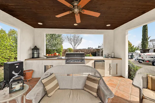 $1,852,700 | 2564 East Sarazen Avenue, Fresno, CA 93730