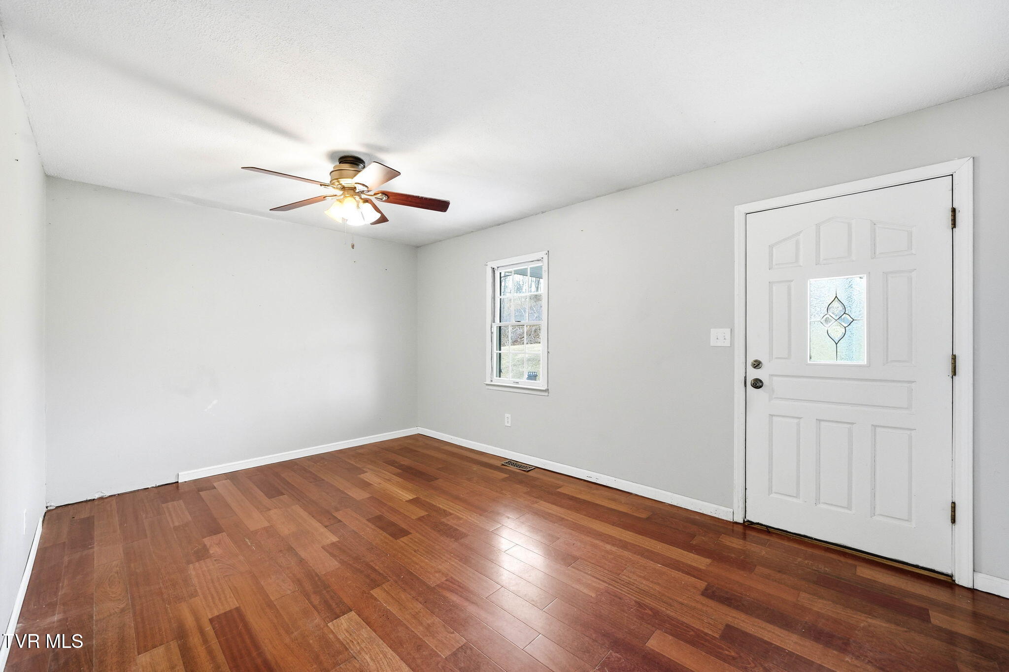 19486 Astor Road Abingdon, VA 24210 - Photo 13 of 49 41-web-or-mls-19486 Astor Rd-6