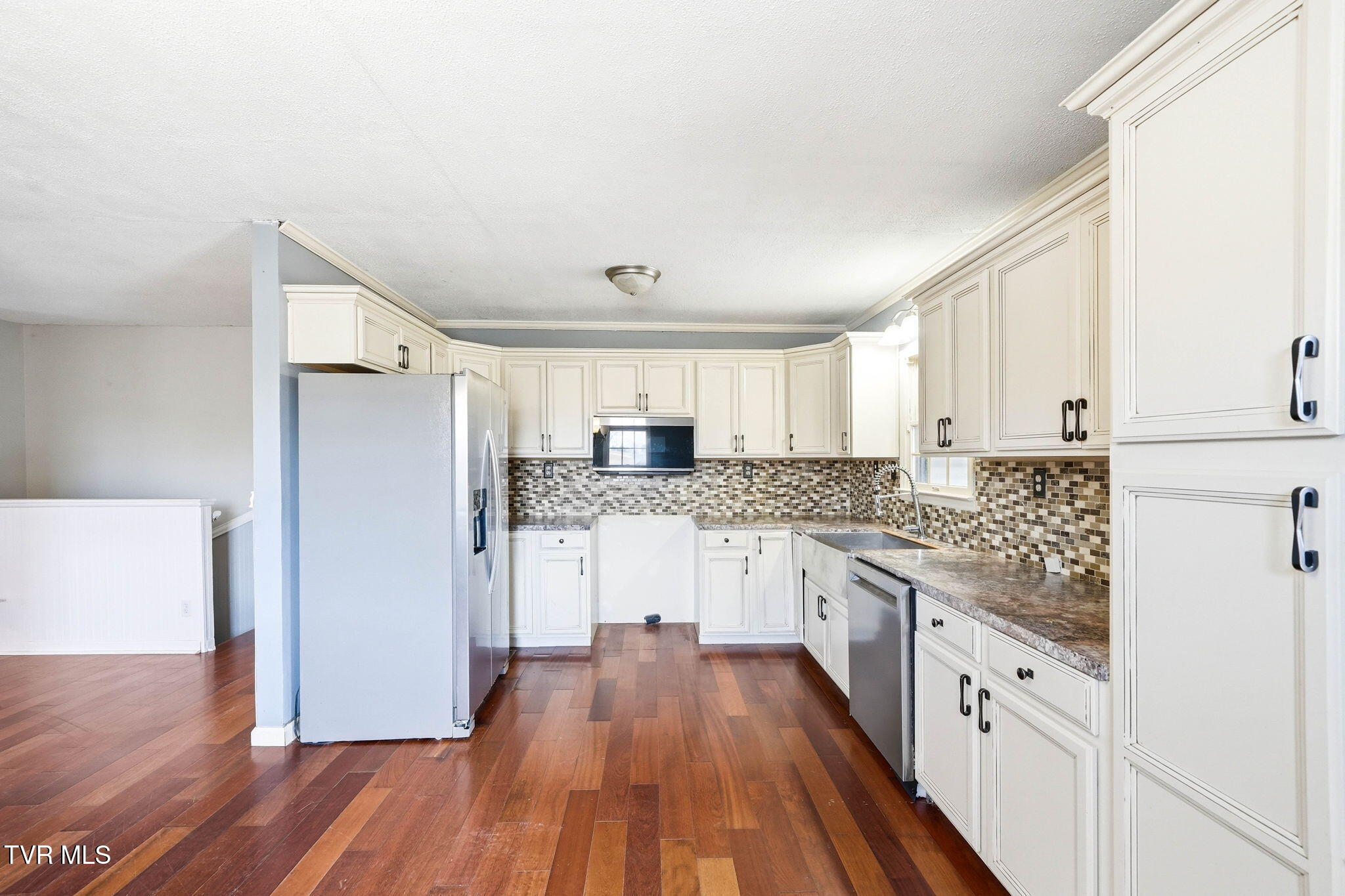 19486 Astor Road Abingdon, VA 24210 - Photo 8 of 49 3-web-or-mls-19486 Astor Rd-11