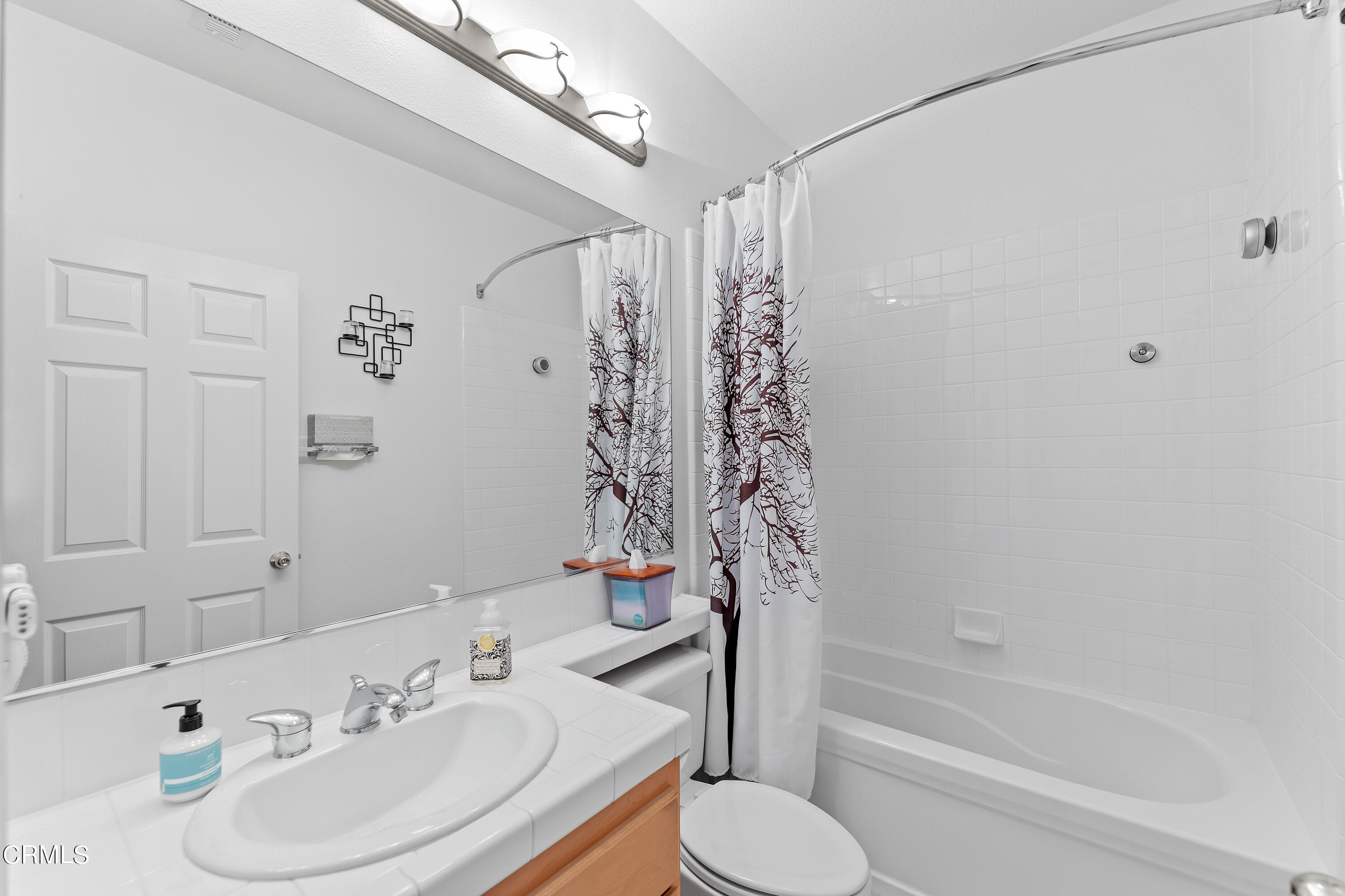 1231 Bayside Circle Oxnard, CA 93035 - Photo 17 of 34 1231 Bayside Cir MLS-4