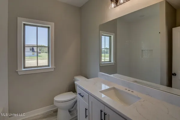 $569,900 | 1528 Tributary Drive, Hernando, MS 38632