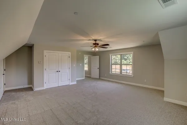 $569,900 | 1528 Tributary Drive, Hernando, MS 38632