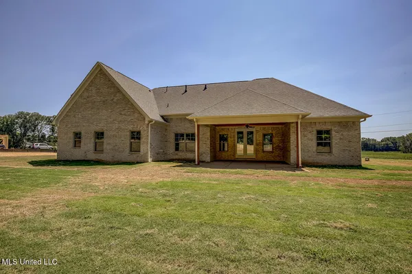 $569,900 | 1528 Tributary Drive, Hernando, MS 38632