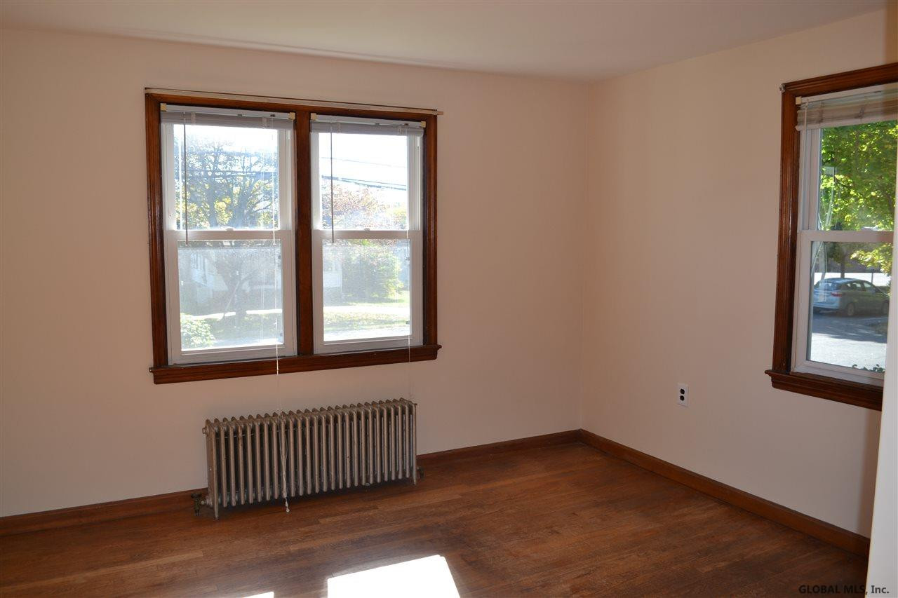 2301 Rosa Road Niskayuna, NY 12309 - Photo 4 of 14 Photo 4