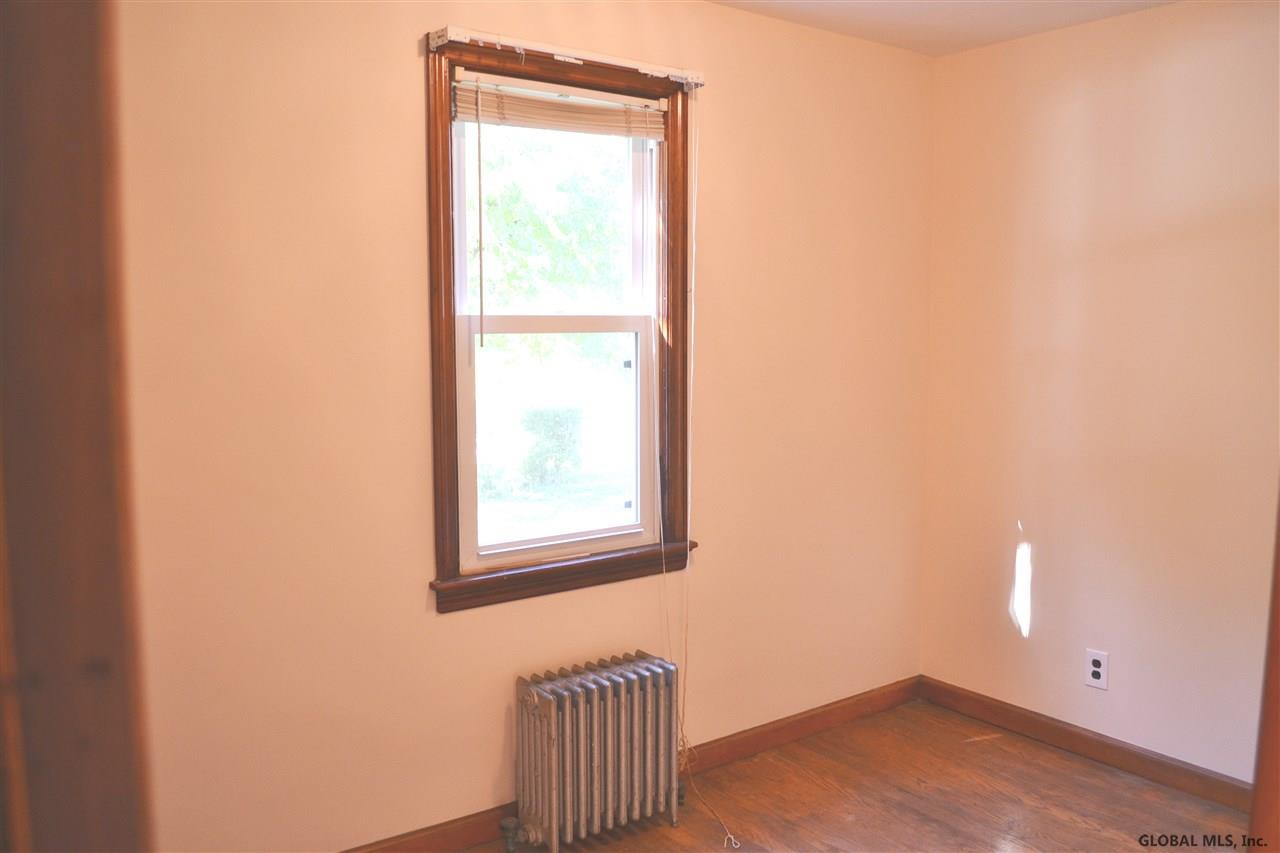 2301 Rosa Road Niskayuna, NY 12309 - Photo 5 of 14 Photo 5