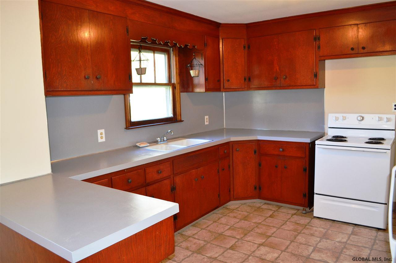2301 Rosa Road Niskayuna, NY 12309 - Photo 6 of 14 Photo 6