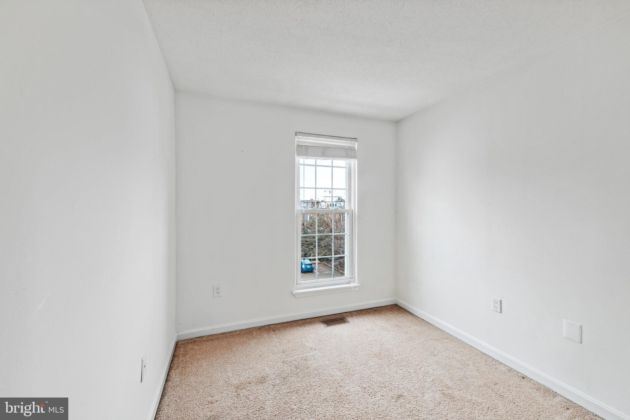1123 Harvard Street Northwest, Unit R Washington, DC 20009 - Photo 12 of 23 Gallery Image 12