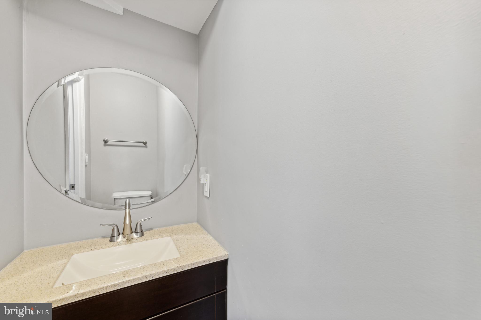 1123 Harvard Street Northwest, Unit R Washington, DC 20009 - Photo 14 of 23 Gallery Image 14