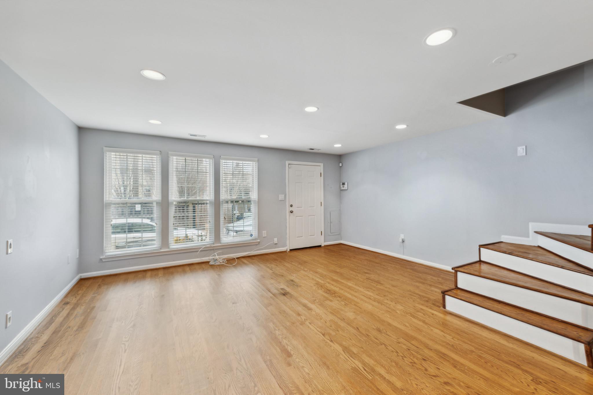 1123 Harvard Street Northwest, Unit R Washington, DC 20009 - Photo 3 of 23 Gallery Image 3