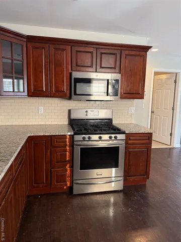 $3,600 | Undisclosed Address, Port Jefferson Station, NY 11776